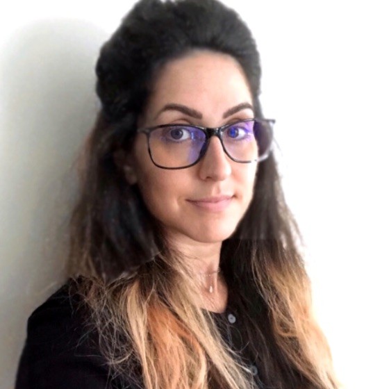 Eva Riazi, MBA Startups